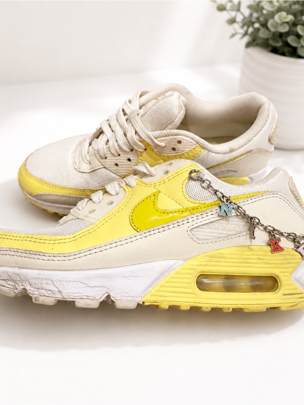 Nike Air Max 90 SE Princess Charming Sail/Voltage Yellow Mesh Low Top DJ5198-100